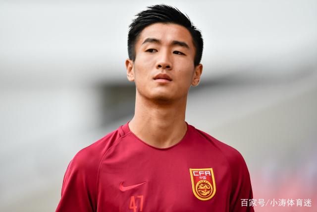 谢霆锋演唱会坚持素颜，化妆师专注于润肤和降温
